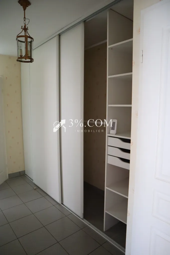 Pièces - Appartement T4 avec Balcons et Vue sur Parc à Seclin
