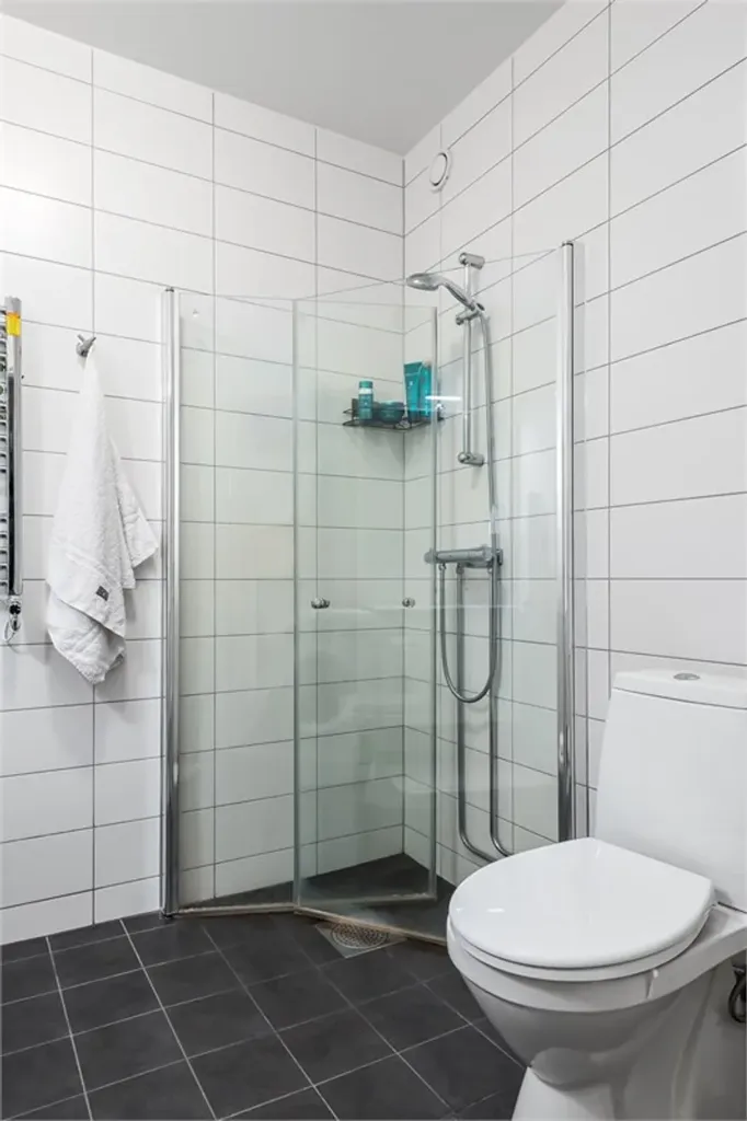 Salles de bain - Apartment with Balcony on Slottsgatan, Linköping