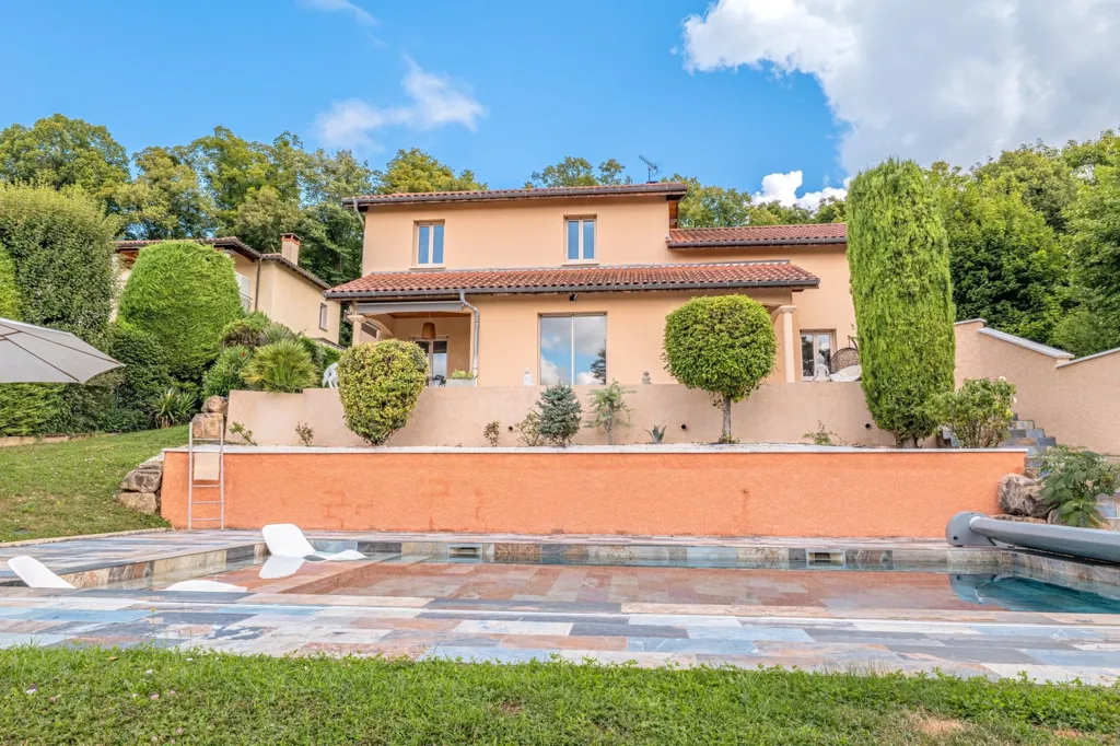 Bassein - Villa with Private Apartment near Lyon Centre