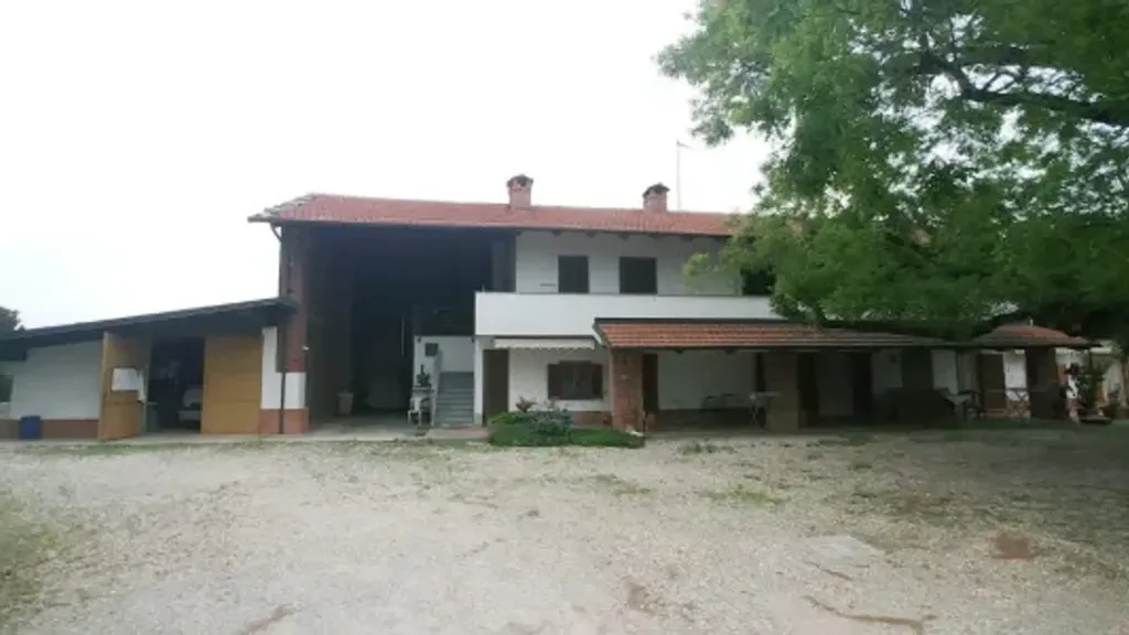 Välivaade - Rustic House with Garden in Rivalta di Torino