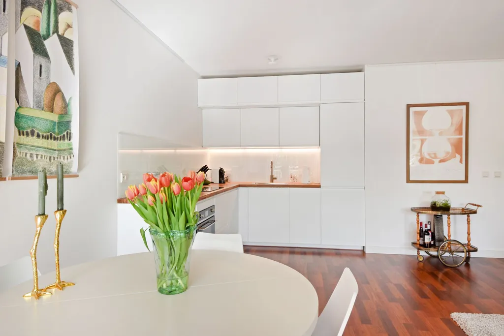 Söögituba - Modernised Flat with Terrace in Essesteijn