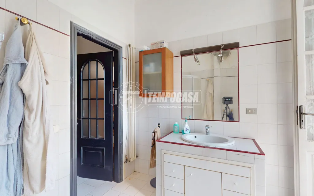 Vannitoad - Spacious 2-Bedroom Apartment in Turin