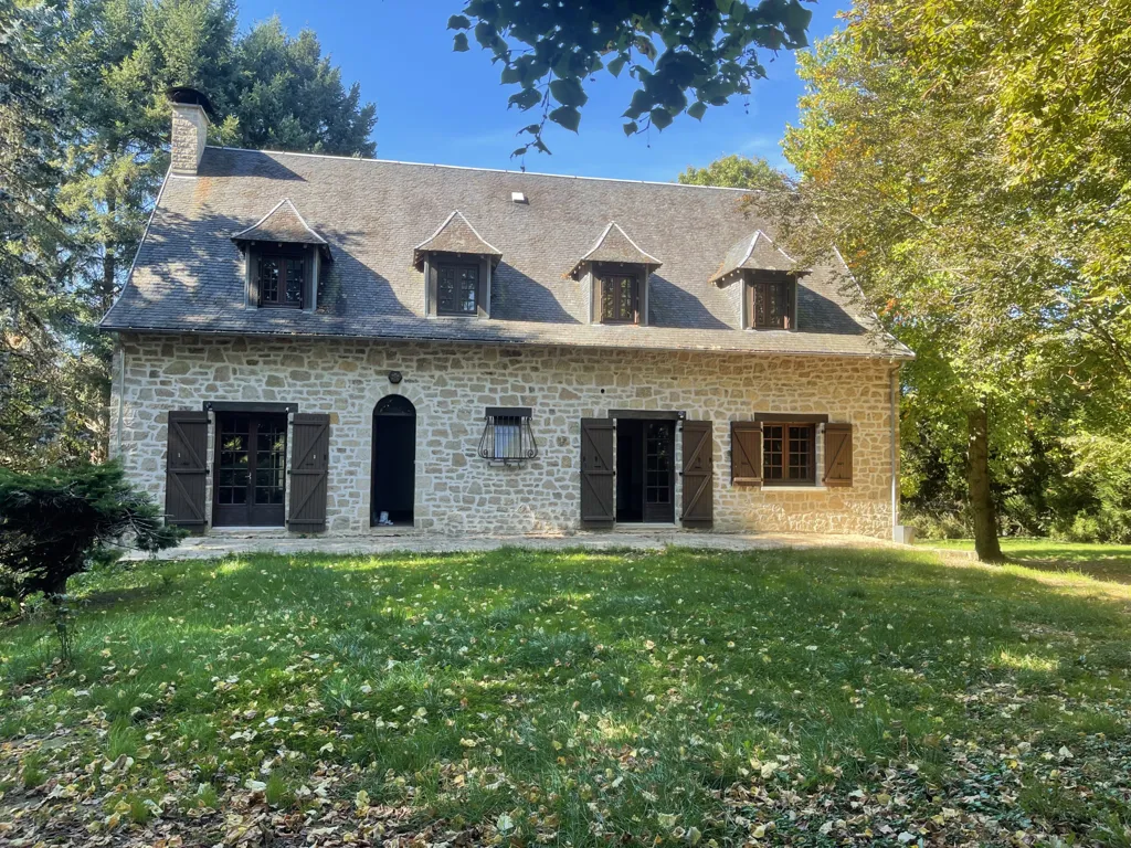 Extérieur - Maison en Pierre avec Parc à Limoges