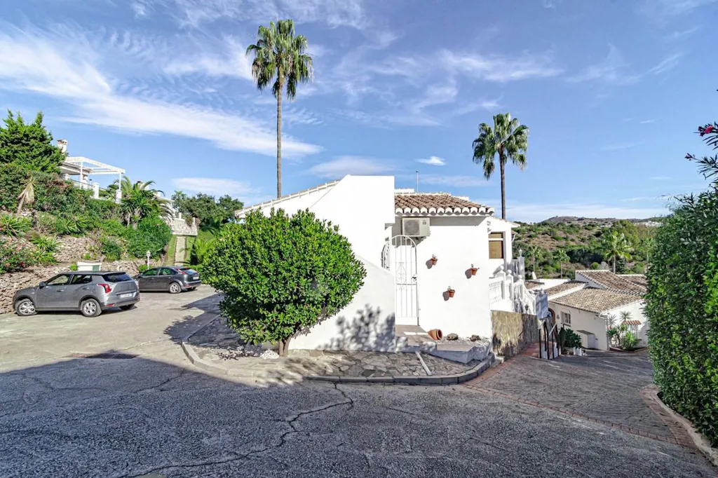 Esterno - Chalet with Pool and Terrace in Calahonda