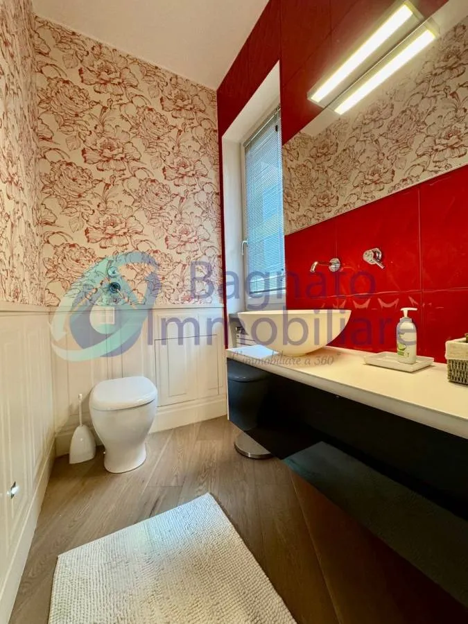 Vannitoad - Luxury Refined Flat with Terrace in Novara