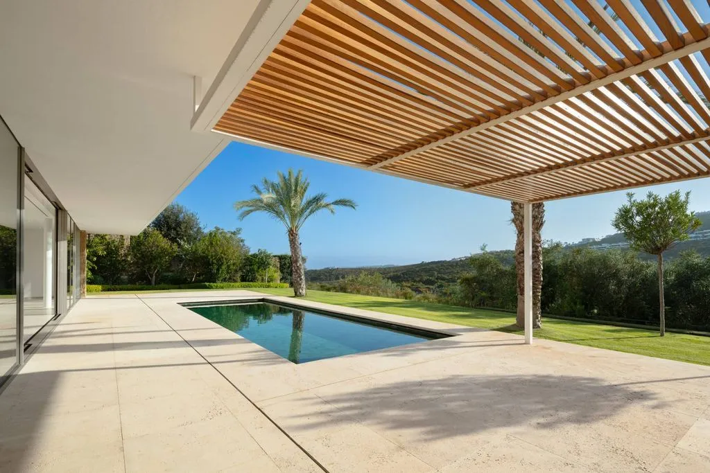 Piscina - Luxury Villa with Pool near Estepona Golf Course