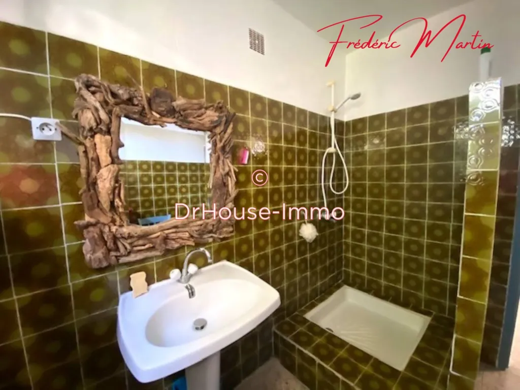 Salles de bain - Maison en Pierre avec Jardin à Uzès Centre