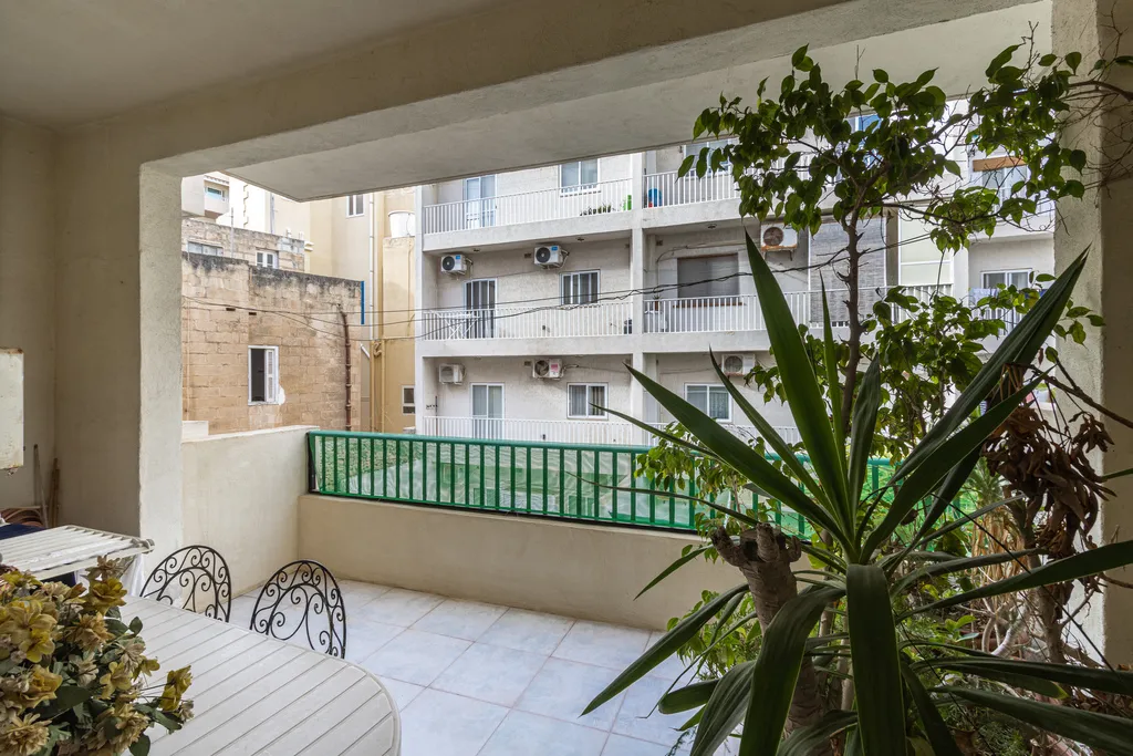 3 magamistoaga korter asukohas Sliema