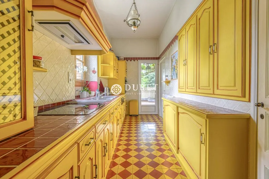 Cuisine - Maison de Luxe avec Parc Boisé à Cugand