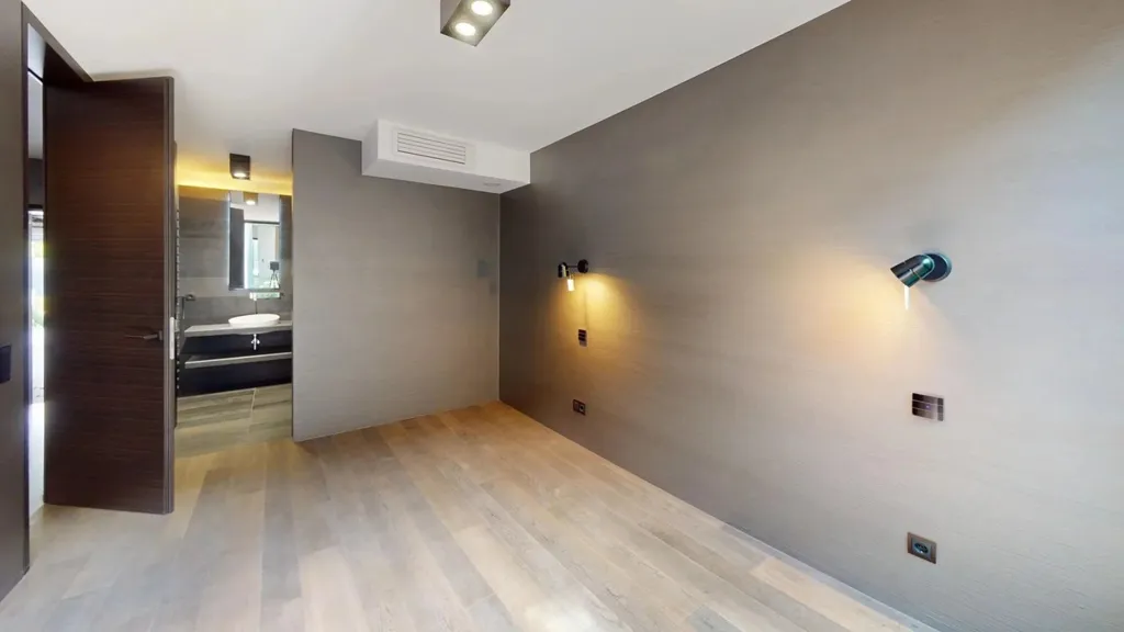 Entrée - Villa Luxueuse avec Piscine à Bereldange