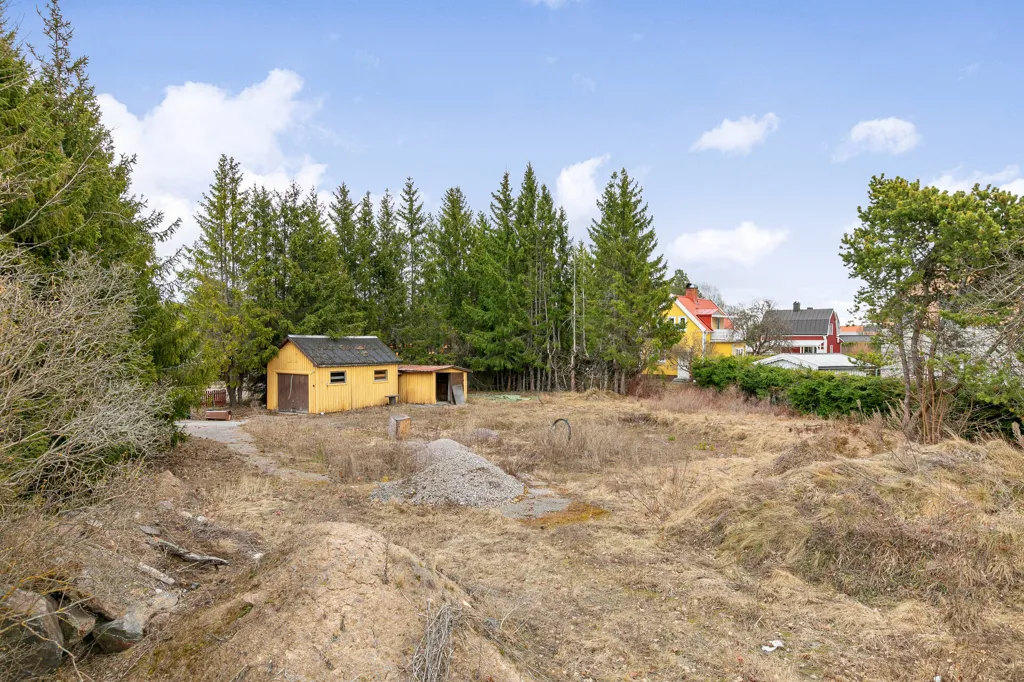 Jardin - Prepared Plot with Garden in Skutskär