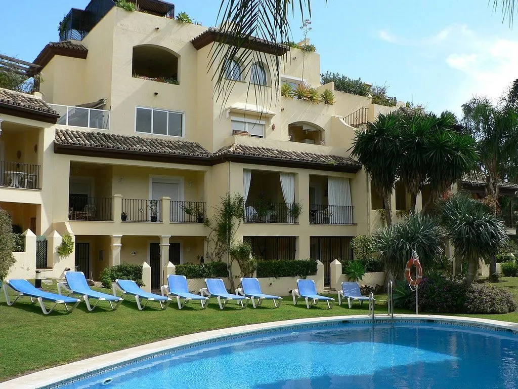 Pool - Apartment with Pool and Golf View in Guadalmina Alta