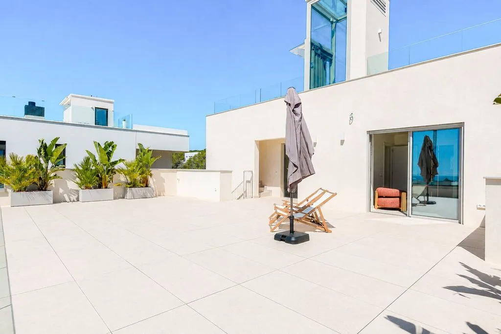 Terrasse - Luxury Detached House with Rooftop Terrace in Sitges