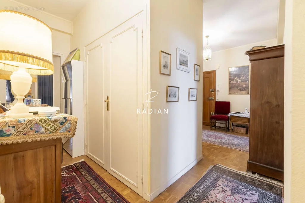 Entrée - Appartement avec balcon et vue dégagée à Lille