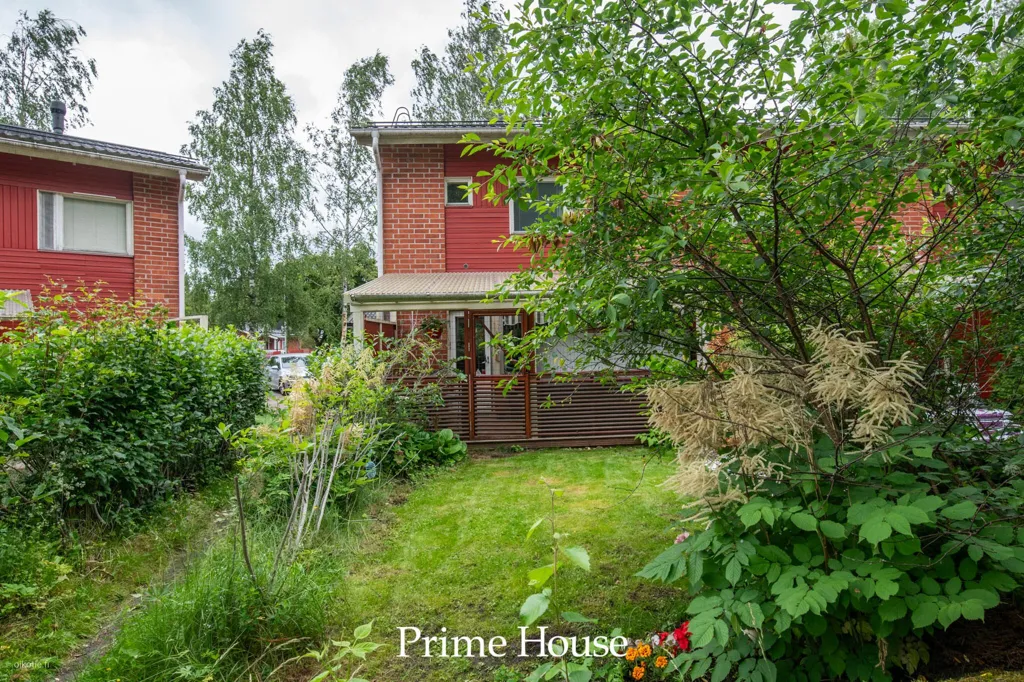 Giardino - Modernised Terraced House with Sauna in Kirkkonummi