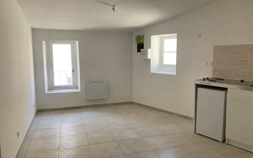 Köök - Studio with Balcony in Nîmes Centre