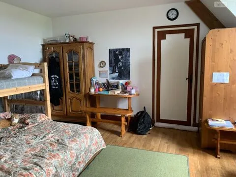 Chambres - Maison de Bourg avec Jardin à Bridoré