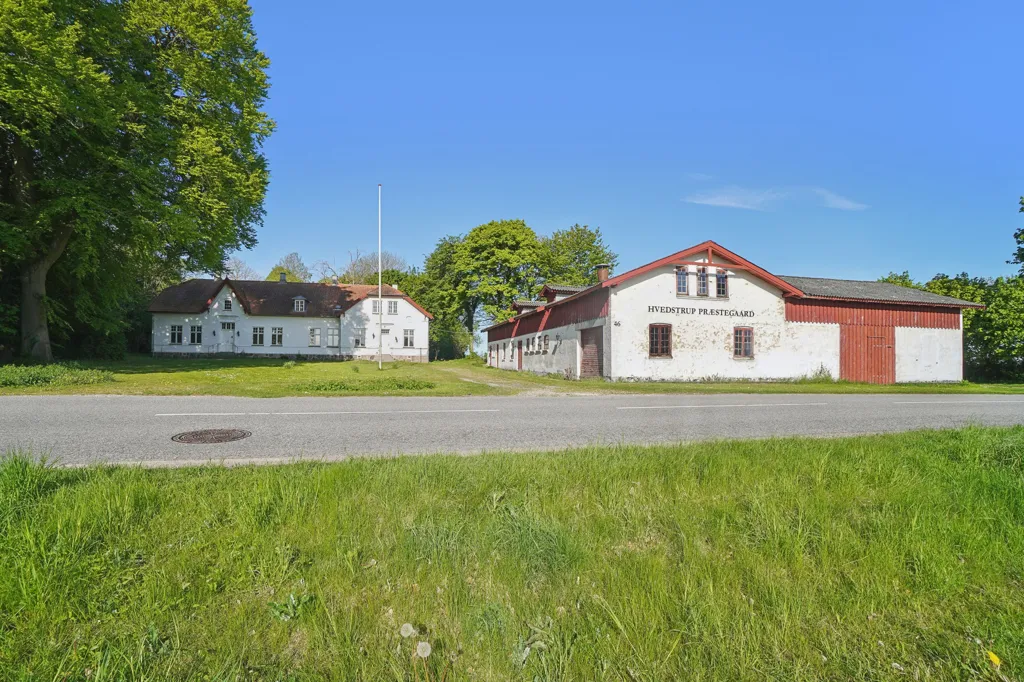 Välivaade - Renovated Rectory with Forest View in Hvedstrup