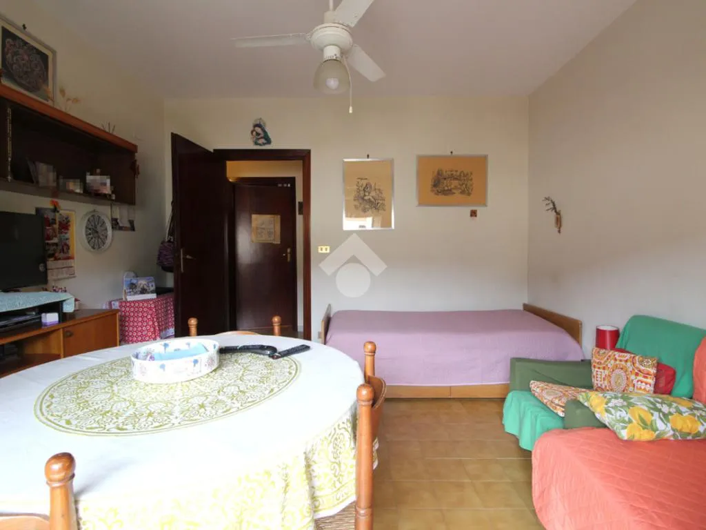 Soggiorno - Apartment with Balcony in Palermo