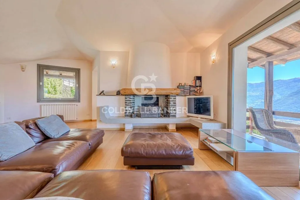 Séjour - Panoramic Villa with Private Park in Costa Volpino