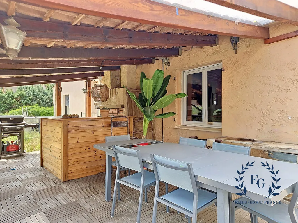 Terrasse - Maison avec Piscine et Vue Collines à Plan-d'Aups-Sainte-Baume