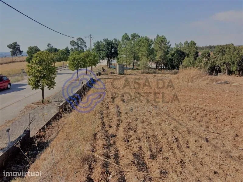 Jardin - Construction Plot for 4 Homes near Tomar