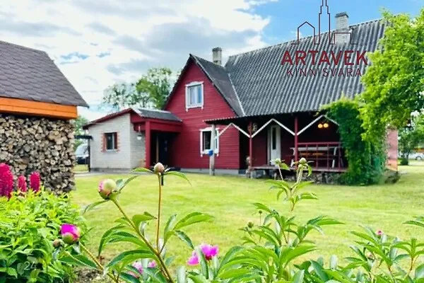 Exterior - Two-Bedroom Cottage with Garden in Tapa