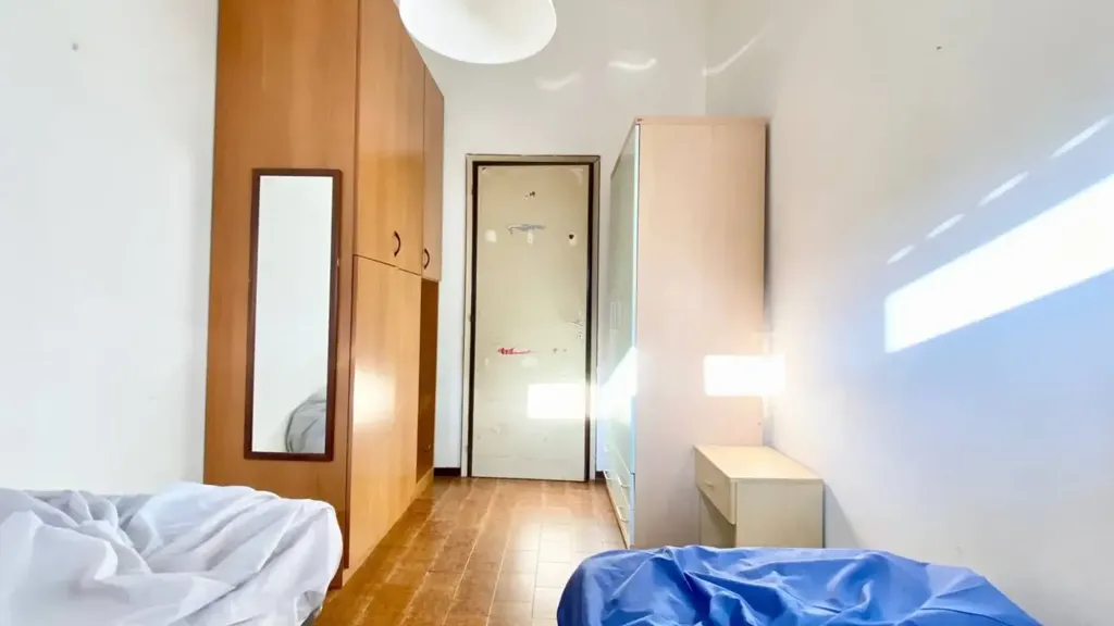 Bedrooms - 5-Bedroom Apartment in Central Ancona