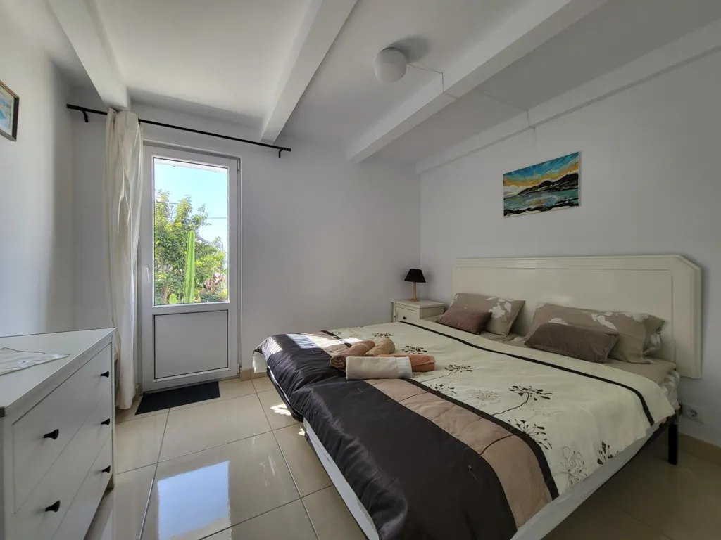 Magamistoad - Detached Villa with Private Garden in Arona
