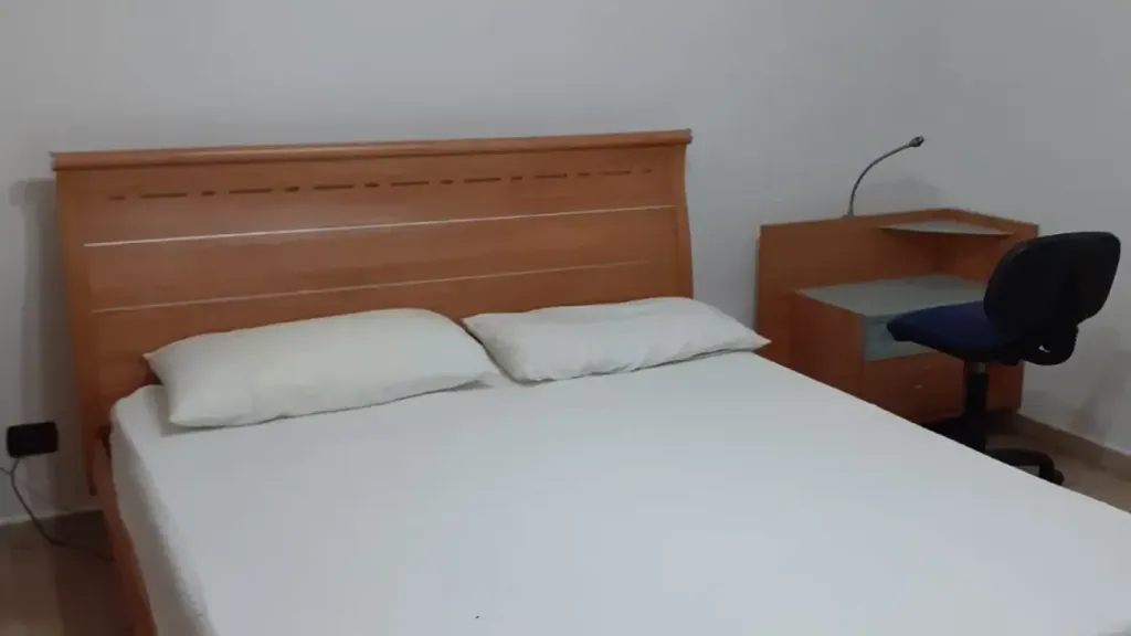 Chambres - Apartment with Balcony in Messina