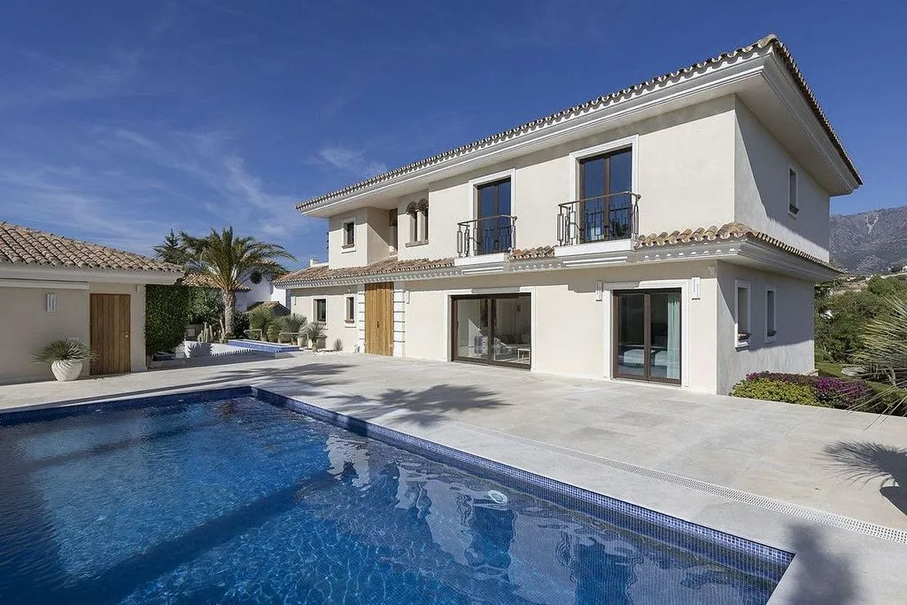 Bassein - Luxury Villa with Pool in Mijas Golf