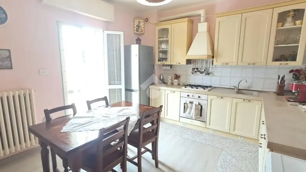 Cuisine - Rustic Apartment with Balcony in Medicina