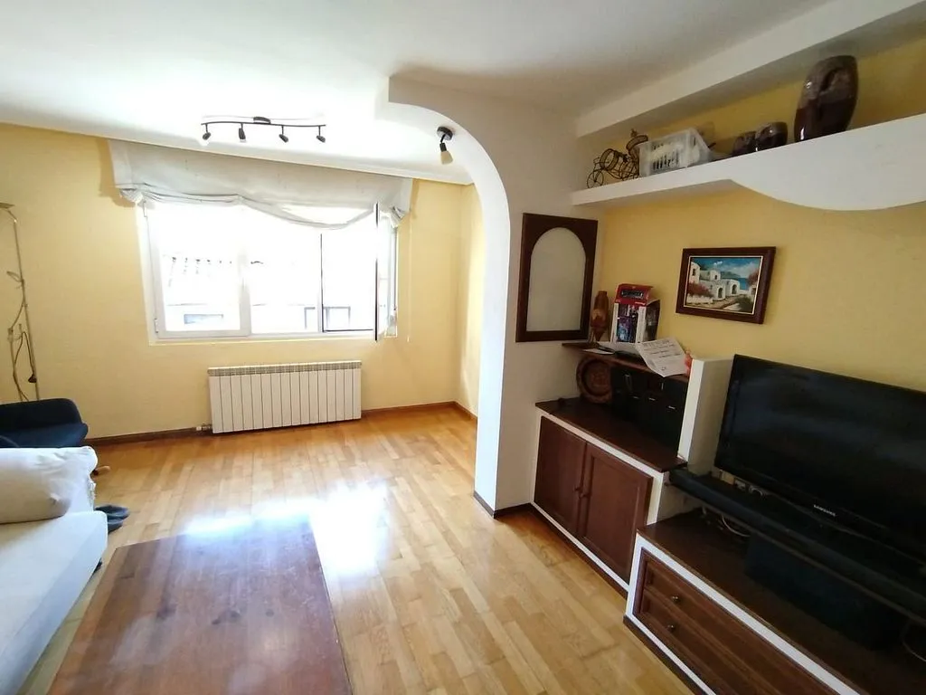 Séjour - 3-Bedroom Flat with Terrace in Navatejera