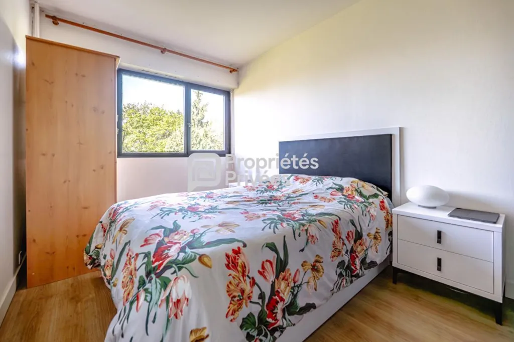 Chambres - Appartement 3 Pièces avec Balcon à Villejuif