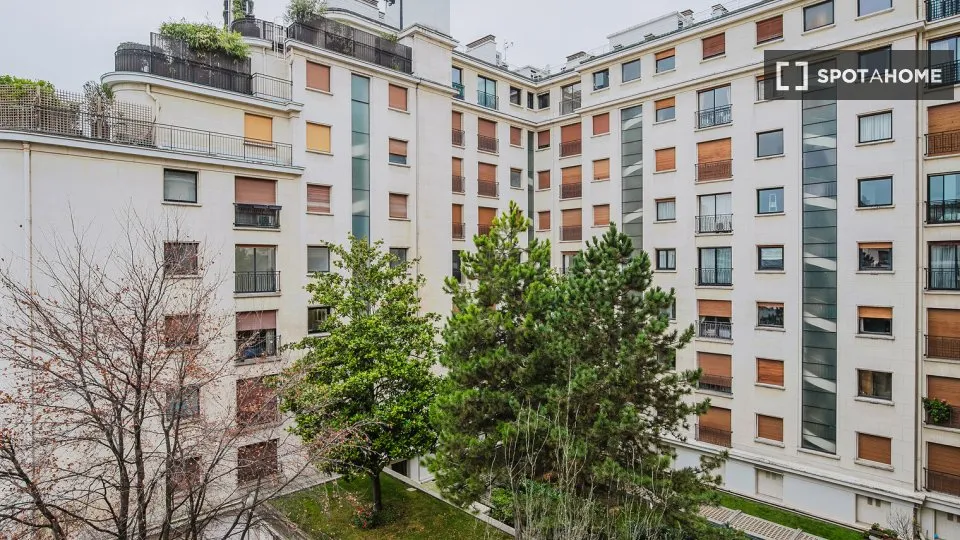 Jardin - Appartement 1 Pièce dans le Triangle d'Or, Paris