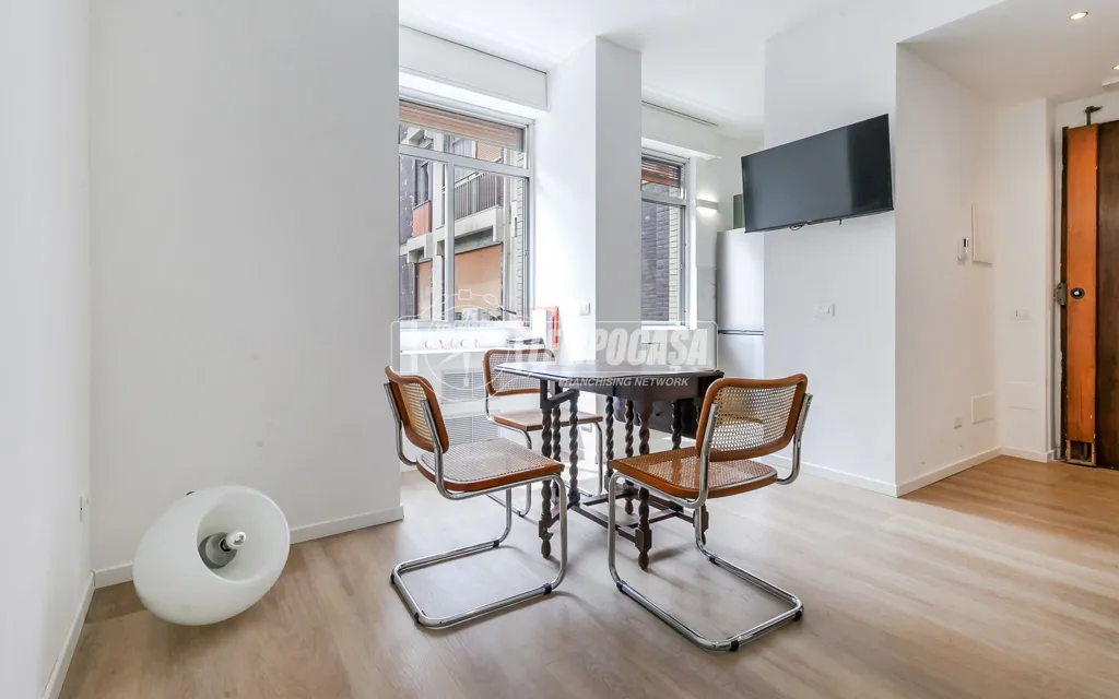 Salle à manger - Newly Refined Studio in Milan's Sempione Area