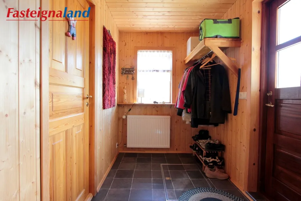 Esik - Summerhouse with Pool in Selfoss