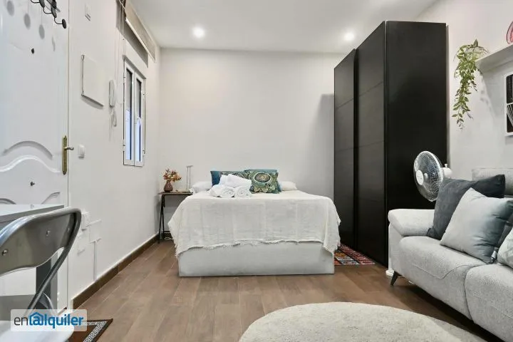 Camere da letto - Modern Studio with Central Location