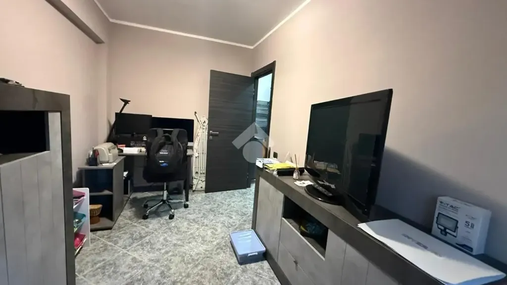 Kabinet - Spacious Apartment with Terrace in Rende