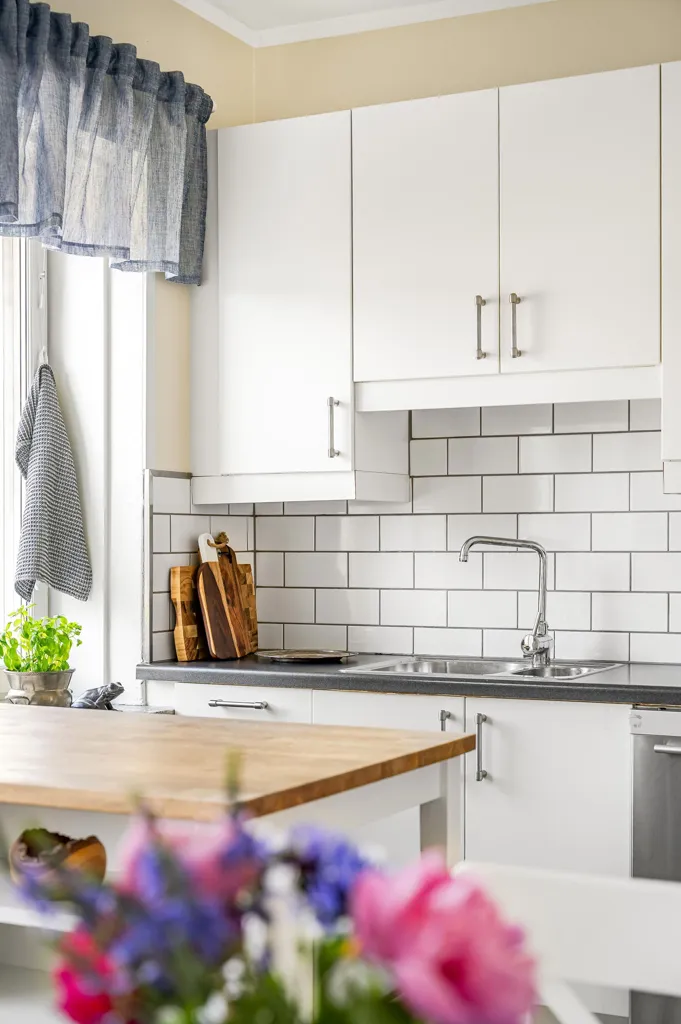 Cucina - Well-Maintained Two-Bedroom Flat in Tannefors