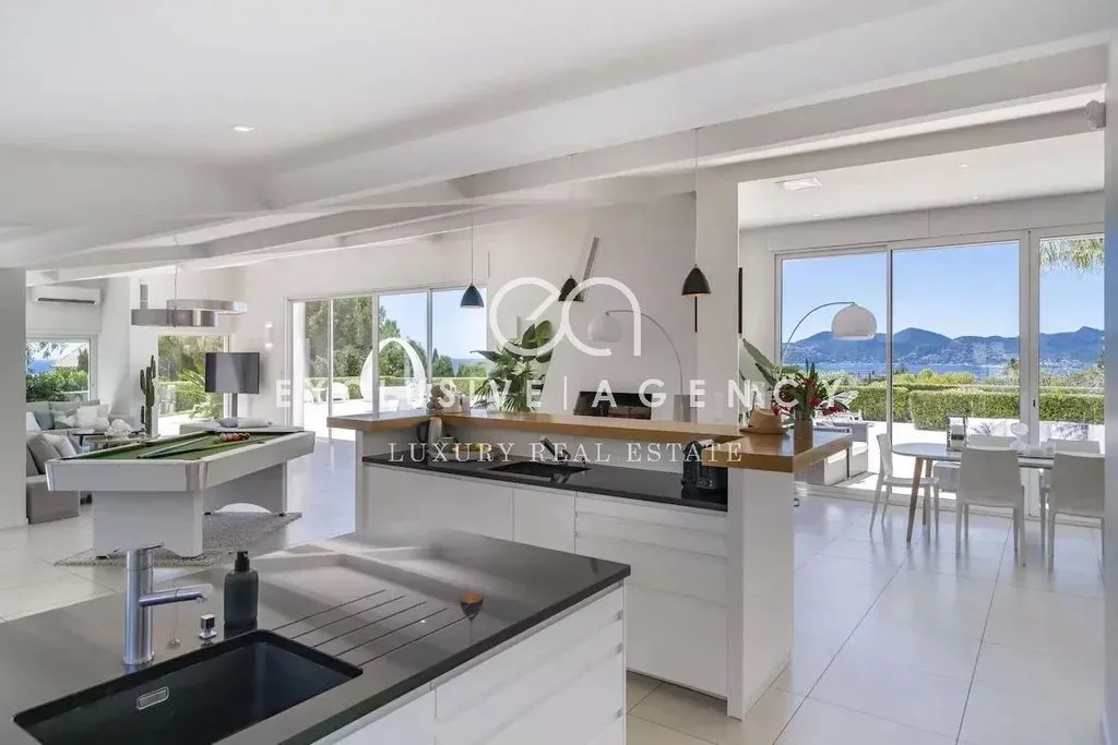 Cucina - Luxury Villa with Sea View in Cannes