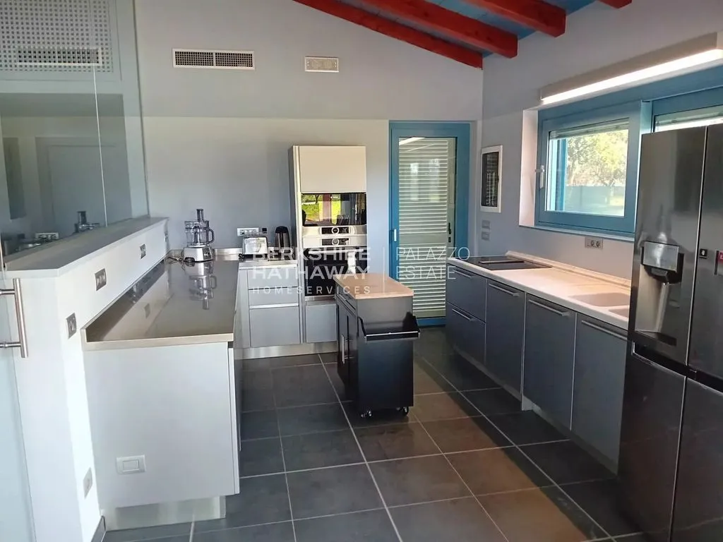 Cuisine - Modern Villa with Pool in Pietrasanta