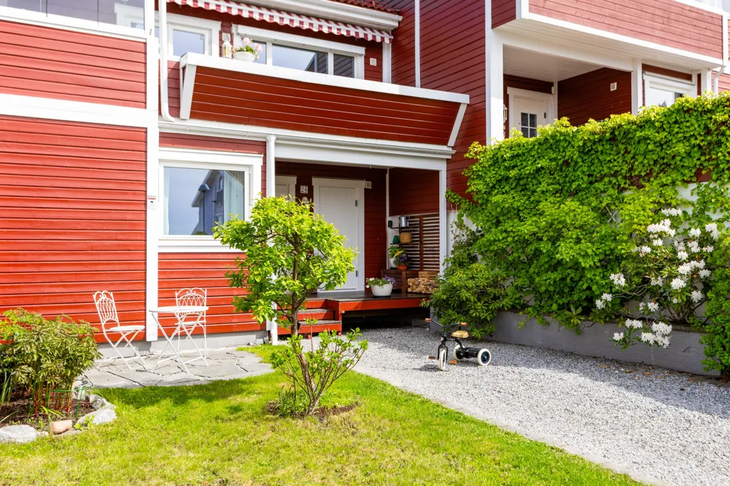 Garden - Spacious Terraced House with Terrace in Quiet Area