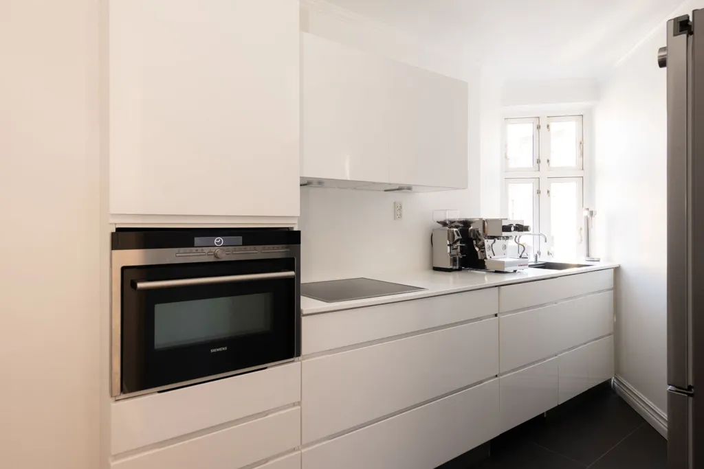 Cuisine - Turnkey Flat with Historic Charm in Copenhagen Ø