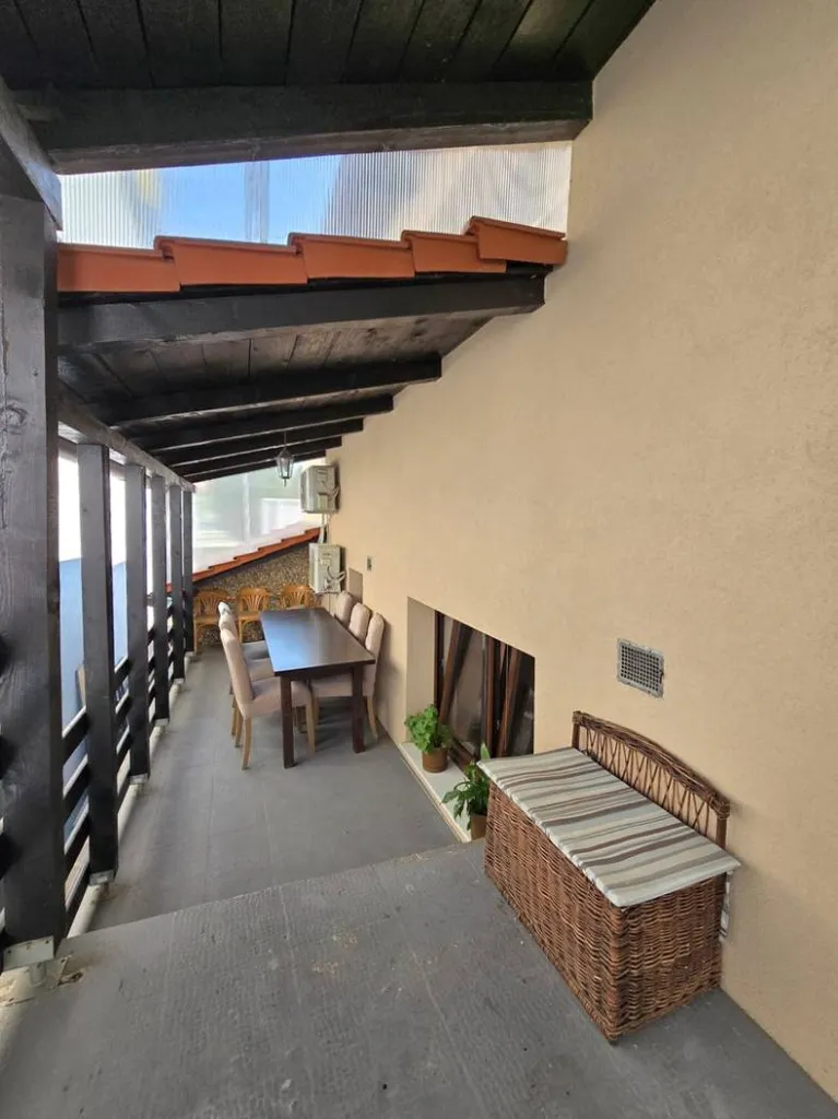 Terrazza - Mixed-Use House with Terrace in Jarun, Zagreb