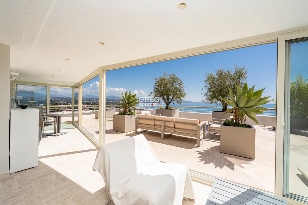 Terrazza - Panoramic Sea View Penthouse in Nice Marina