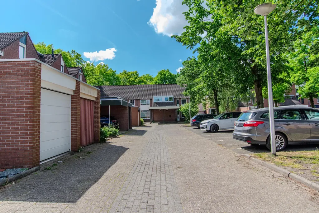 6-toaline maja asukohas Hoogerheide