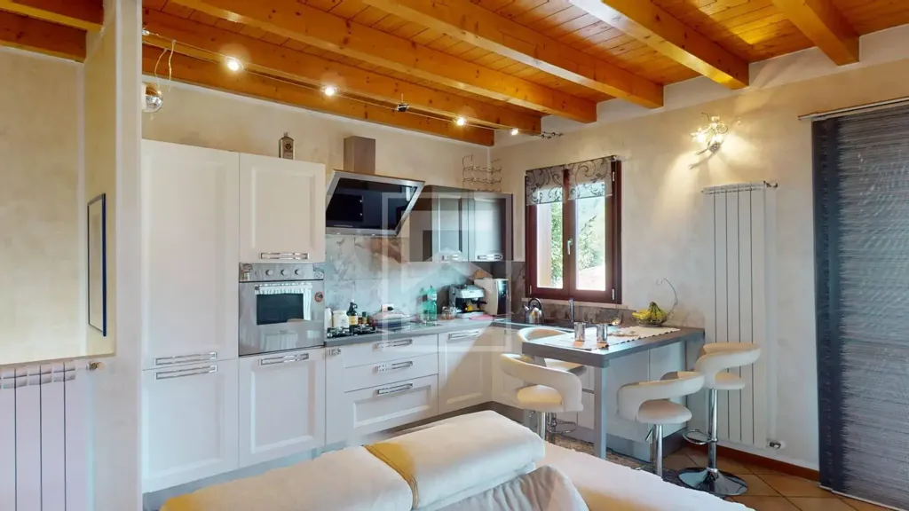 Cuisine - Terraced Villa with Garden in Gavardo