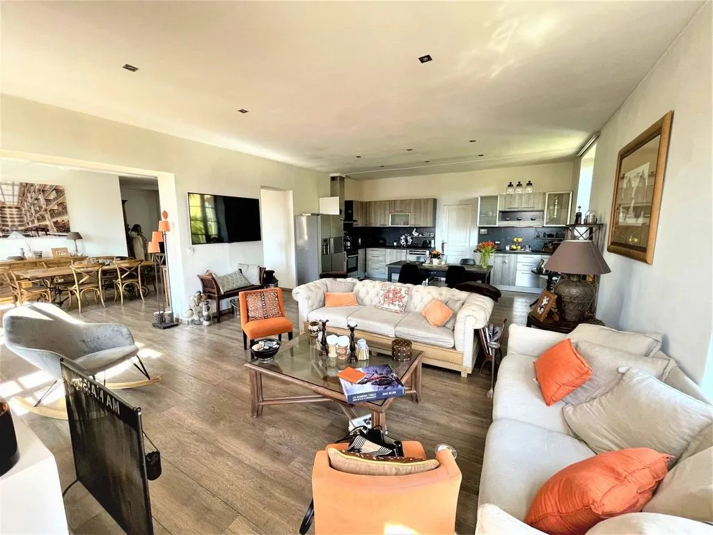 Séjour - Appartement Luxueux avec Terrasse à Cannes