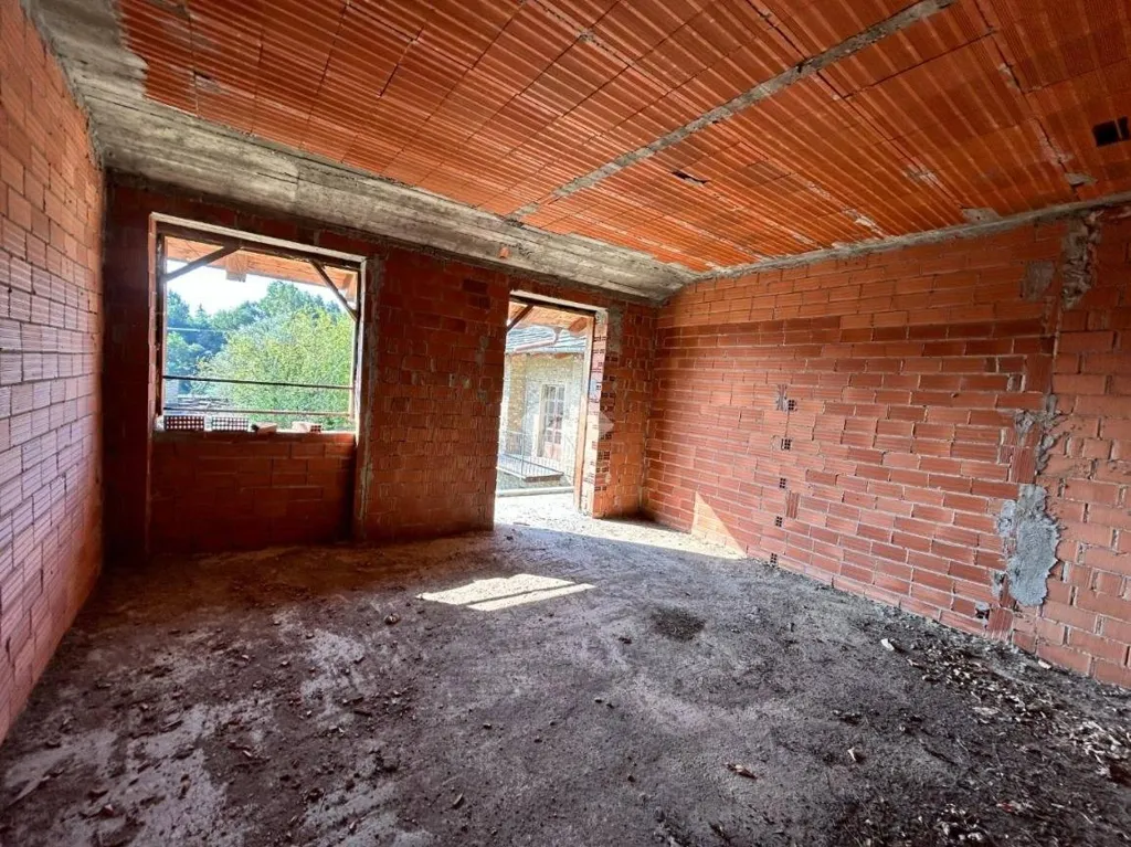 Pièces - Two-Level Villa with Garden in Bibiana